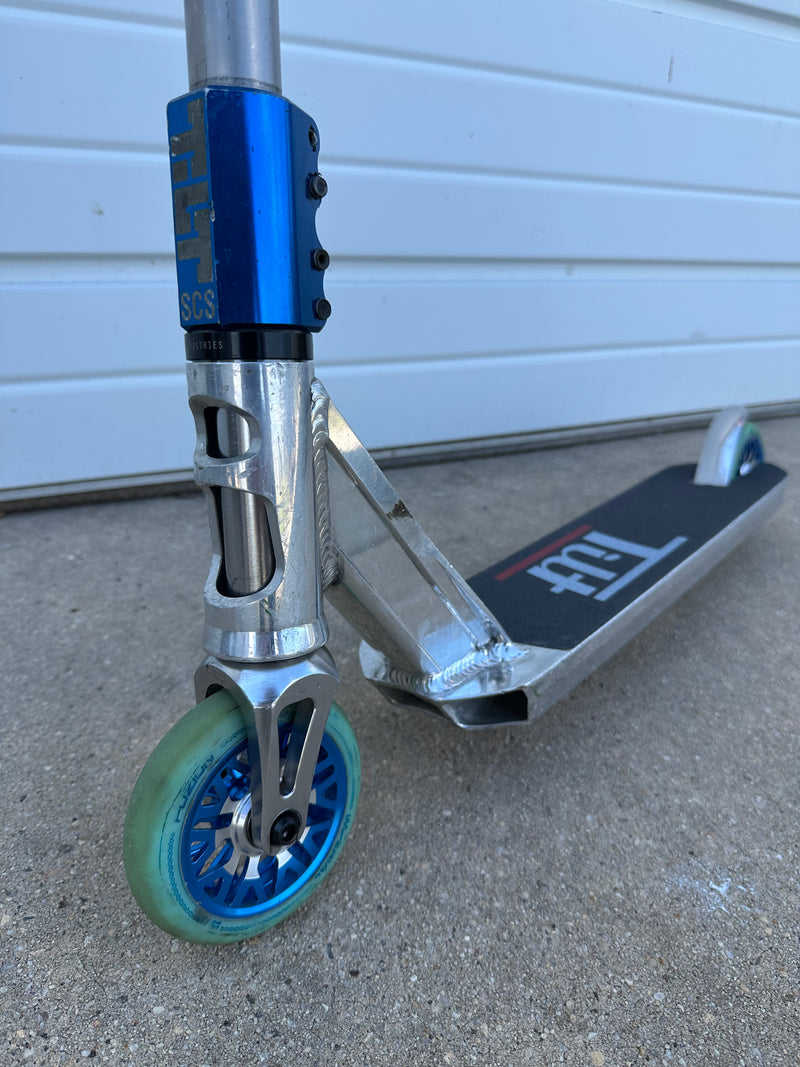 USED Custom Build | Medium Titanium Chrome