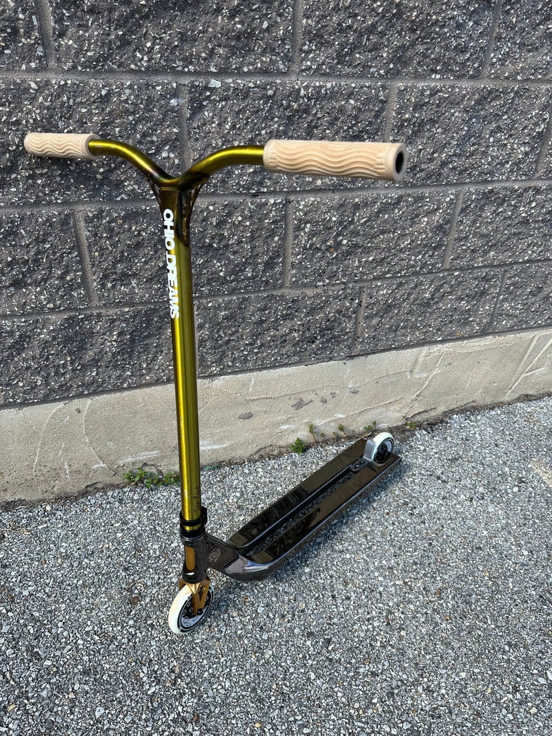 USED Custom Build | Medium Hydra Gold